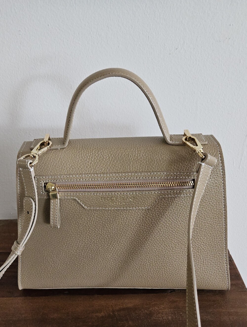 Teddy Blake Ava Taupe Leather Top-Handle Women's Bag with Gold Hardware - Picture 2 of 9